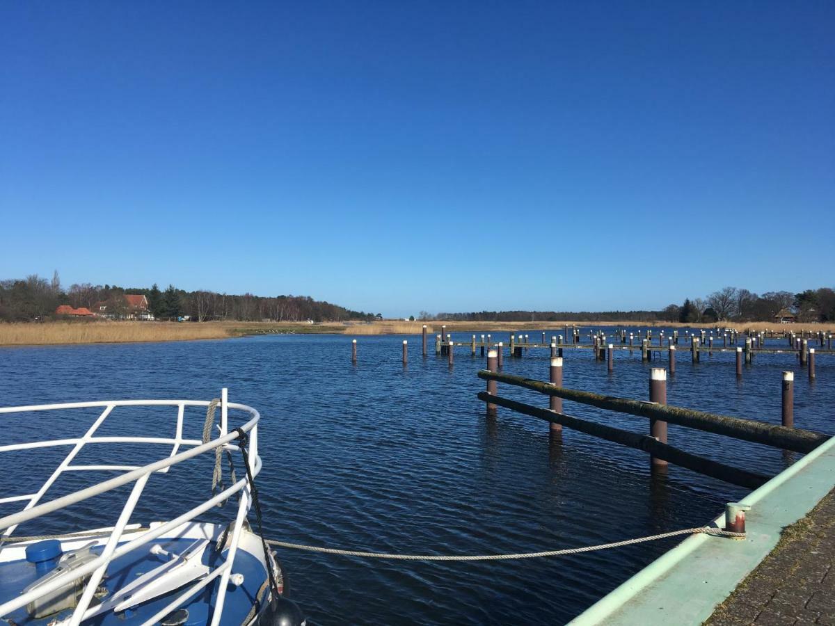 プレロー Kleines Haus Am Hafen - Ruhig Und Gruen Am Ortsrandヴィラ エクステリア 写真